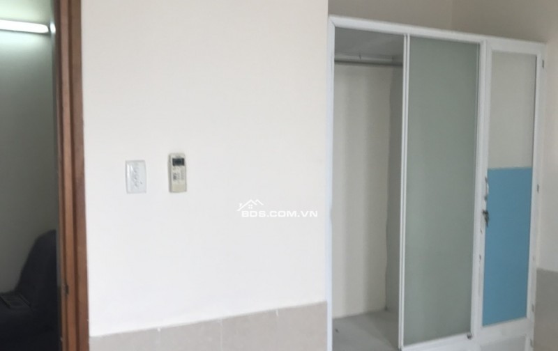 Cho thuê căn hộ 60m2 Newtown gần vòng xoay Bình Triệu-Phạm văn đồng. 7.5tr/t